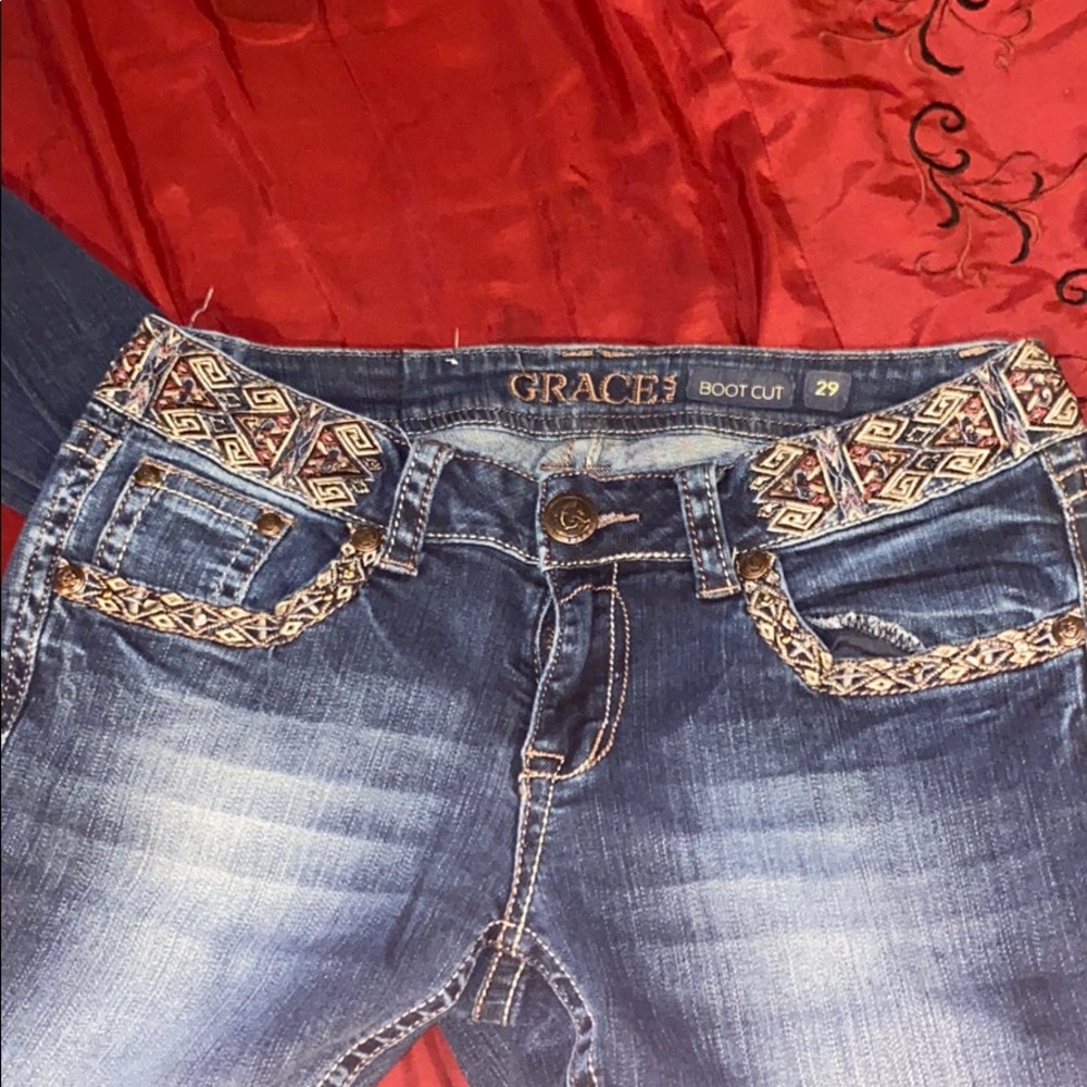 Grace in La jeans